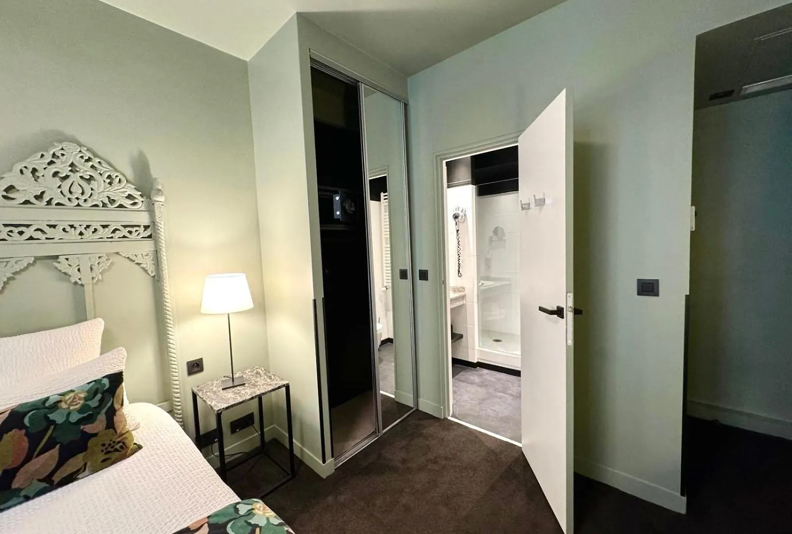 Nicolo - Tour Eiffel Hotel Paris