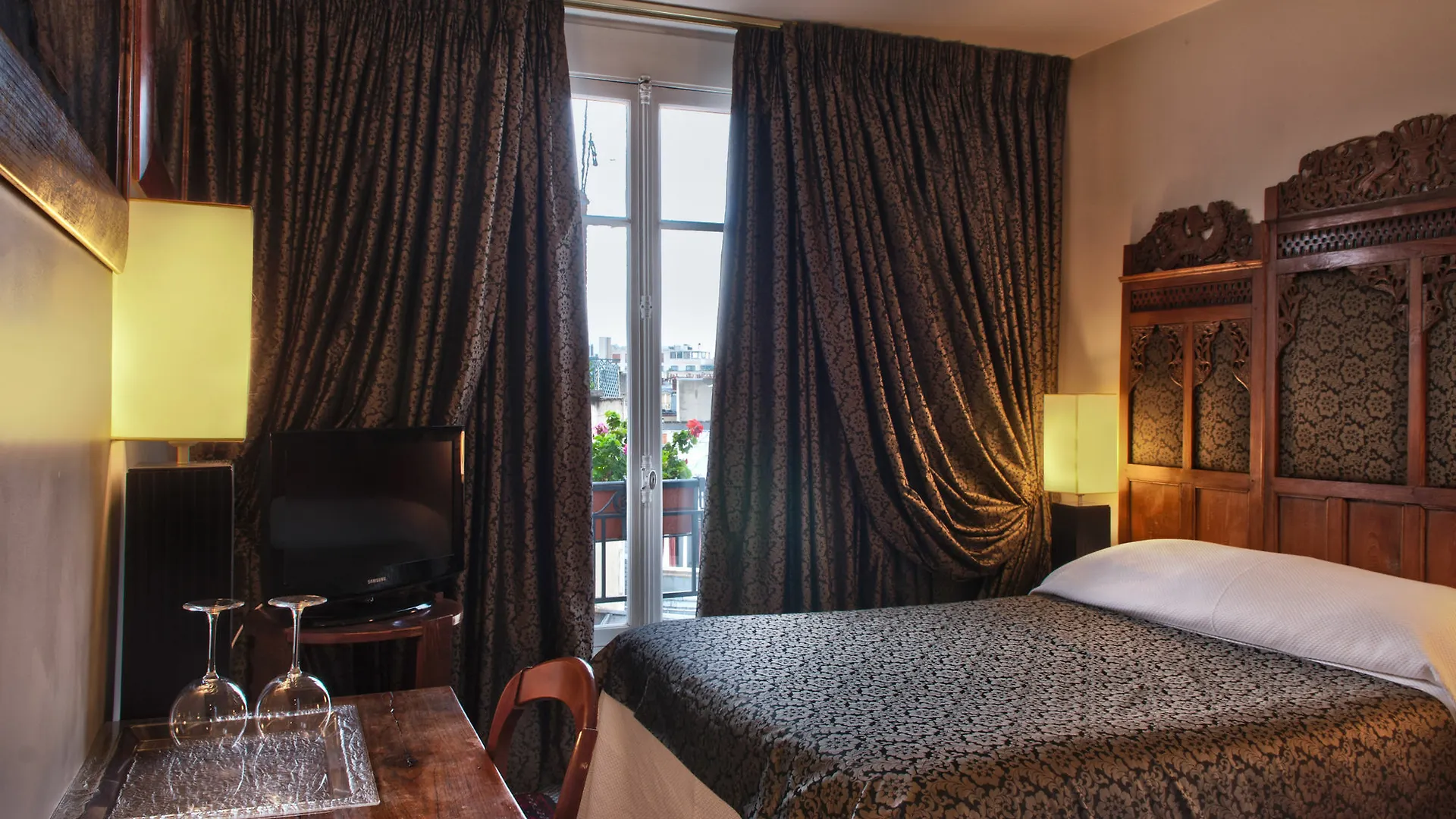 Hotel Nicolo - Tour Eiffel 3*